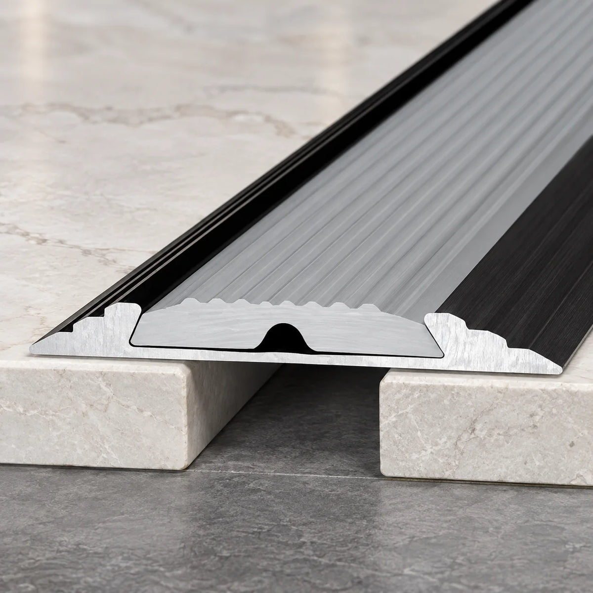 50mm Heavy Duty Aluminium Threshold with Rubber Insert Realuse Image
