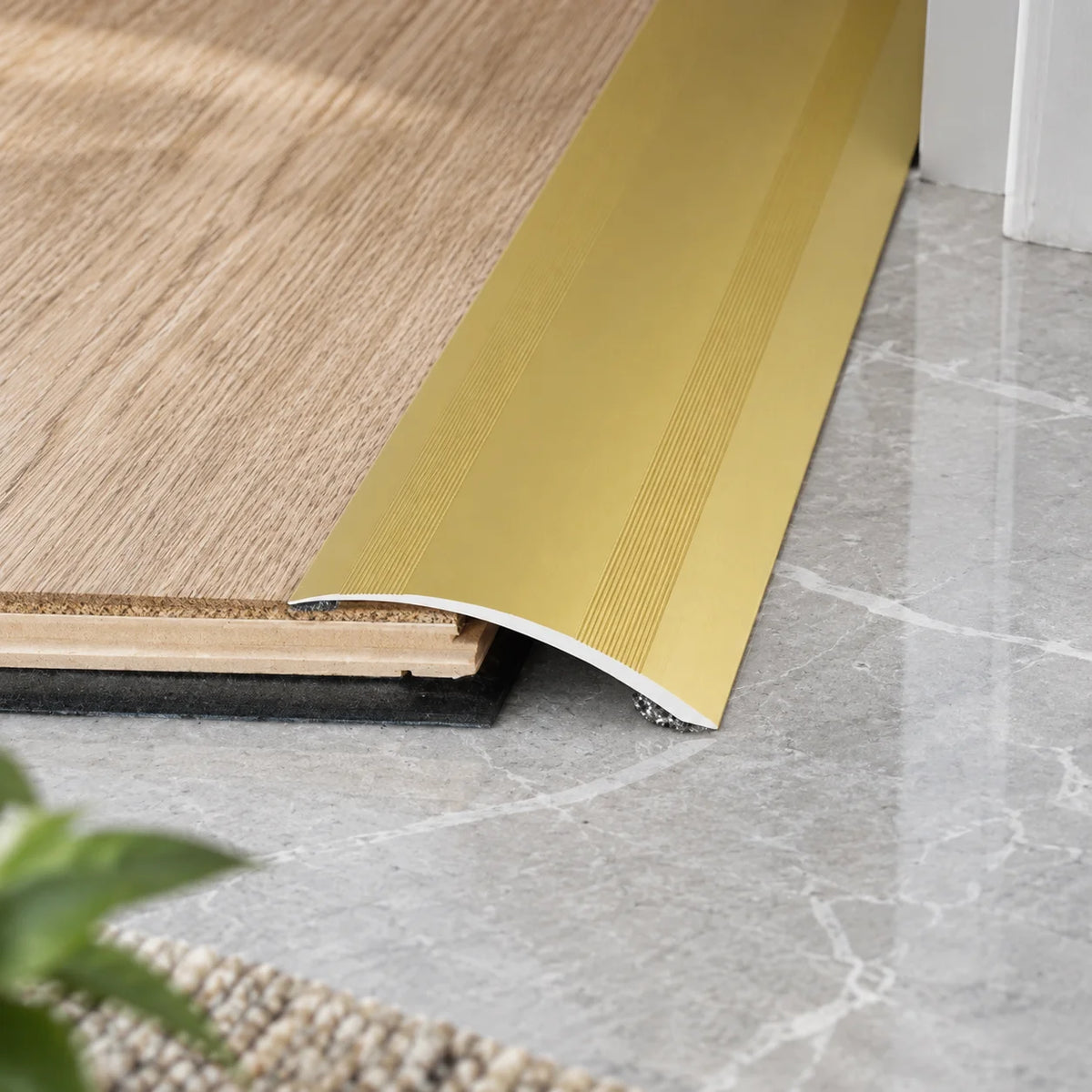 61mm Self-Adhesive Aluminium Ramp Transition Strip Realuse Image