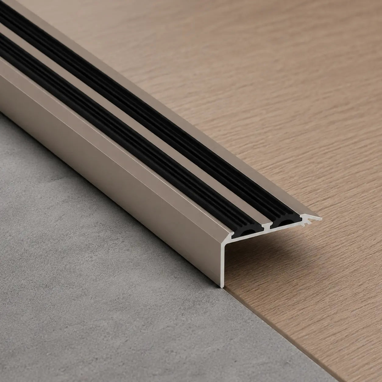 Aluminium Stair Nosing with Rubber Insert Champgne with black rubber