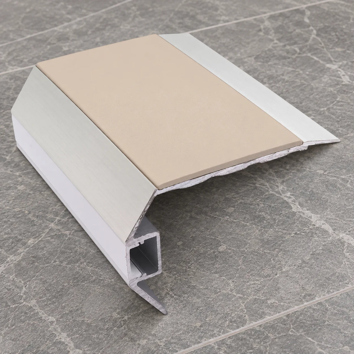 NSLR50 Illuminated Aluminium Stair Nosing 77.5x48.5mm In Beige Color