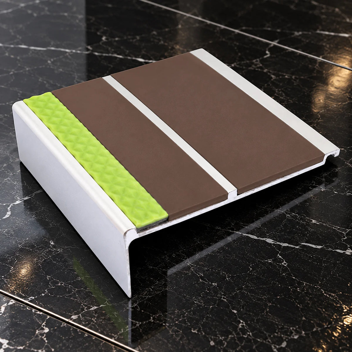 AHD11 91x32mm Aluminator® Non-Slip Stair Nosing In Brown Color