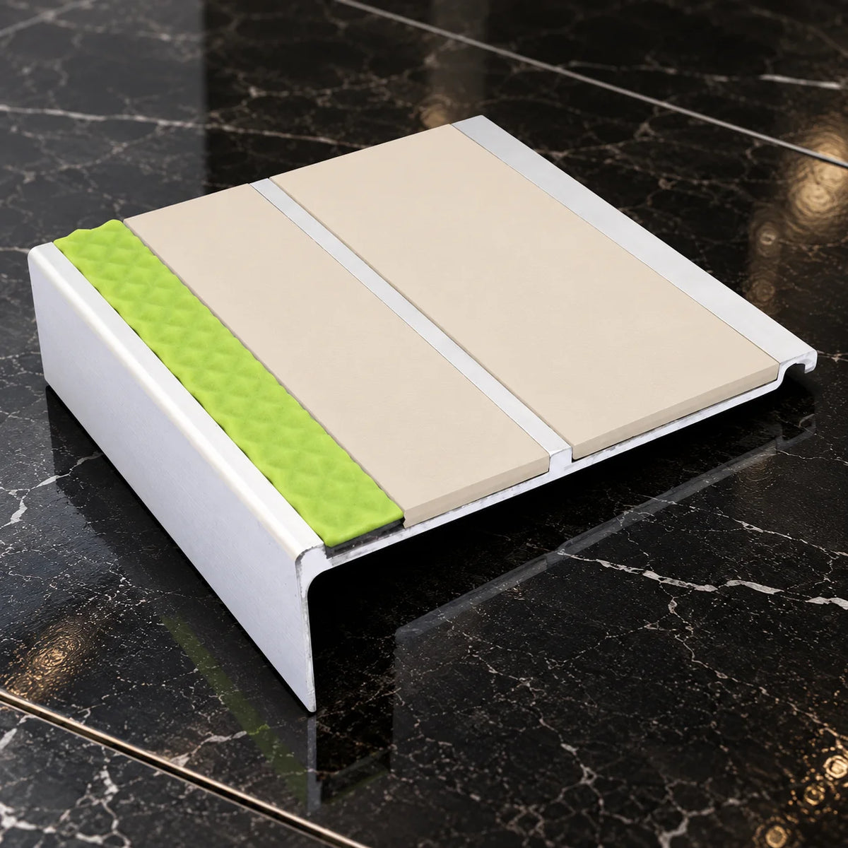 AHD11 91x32mm Aluminator® Non-Slip Stair Nosing In Canvas Color