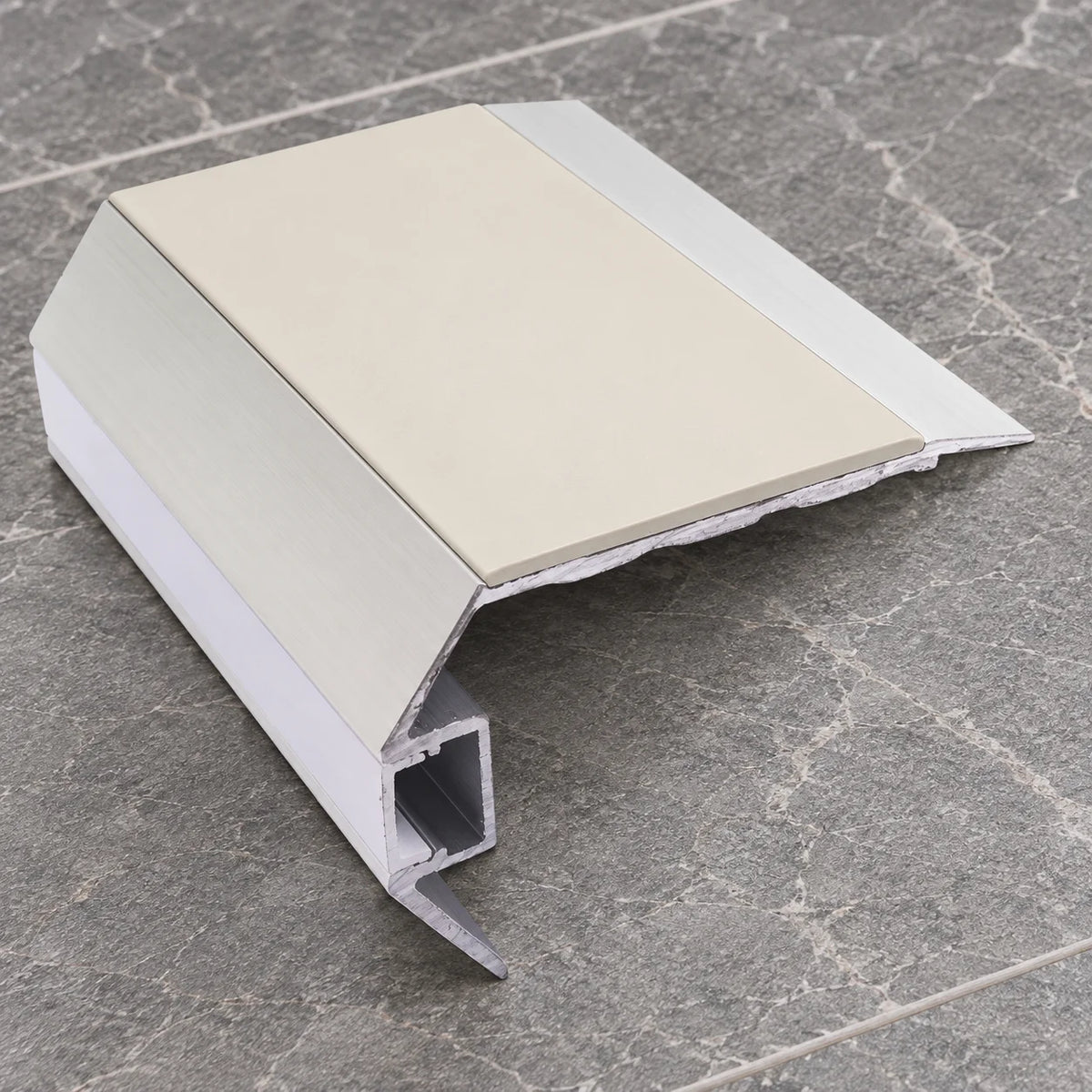 NSLR50 Illuminated Aluminium Stair Nosing 77.5x48.5mm In Canvas Color