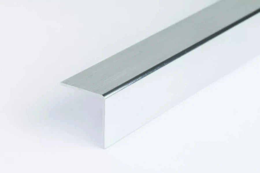 Equal & Unequal Gold & Silver Brushed Finish PVC Plastic Corner Angle Trim Profiles 90° - 03 Image