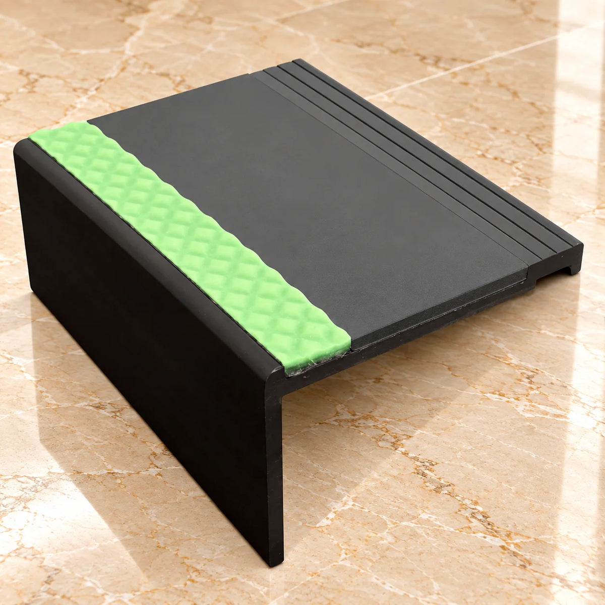 AHP 67.5x39mm Aluminator® PVC Non-Slip Stair Nosing In Midnight Grey Color