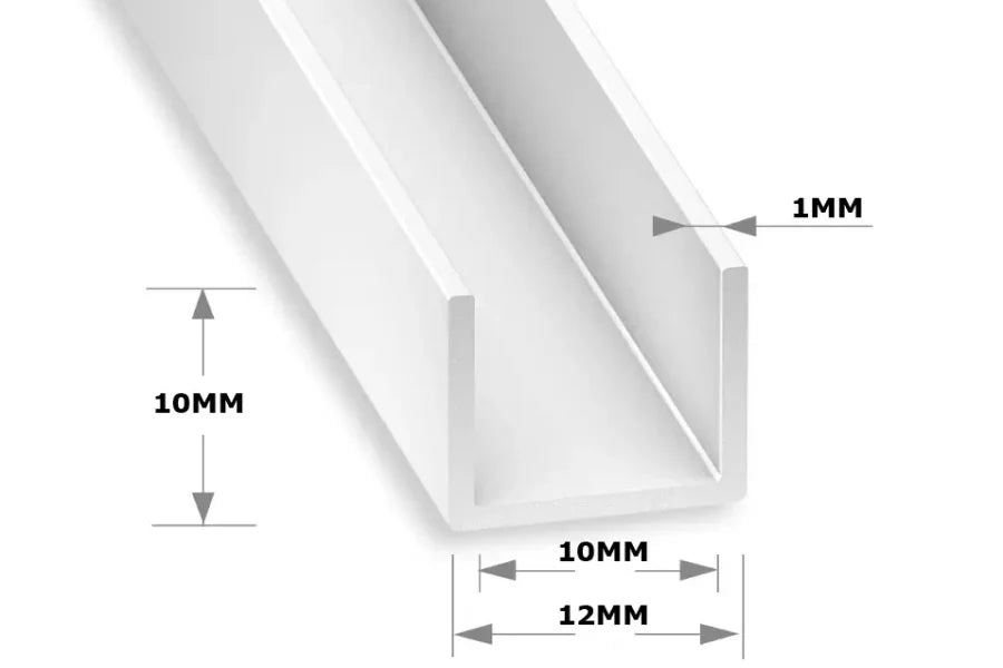Rectangular metal profile with dimensions labeled on a white background