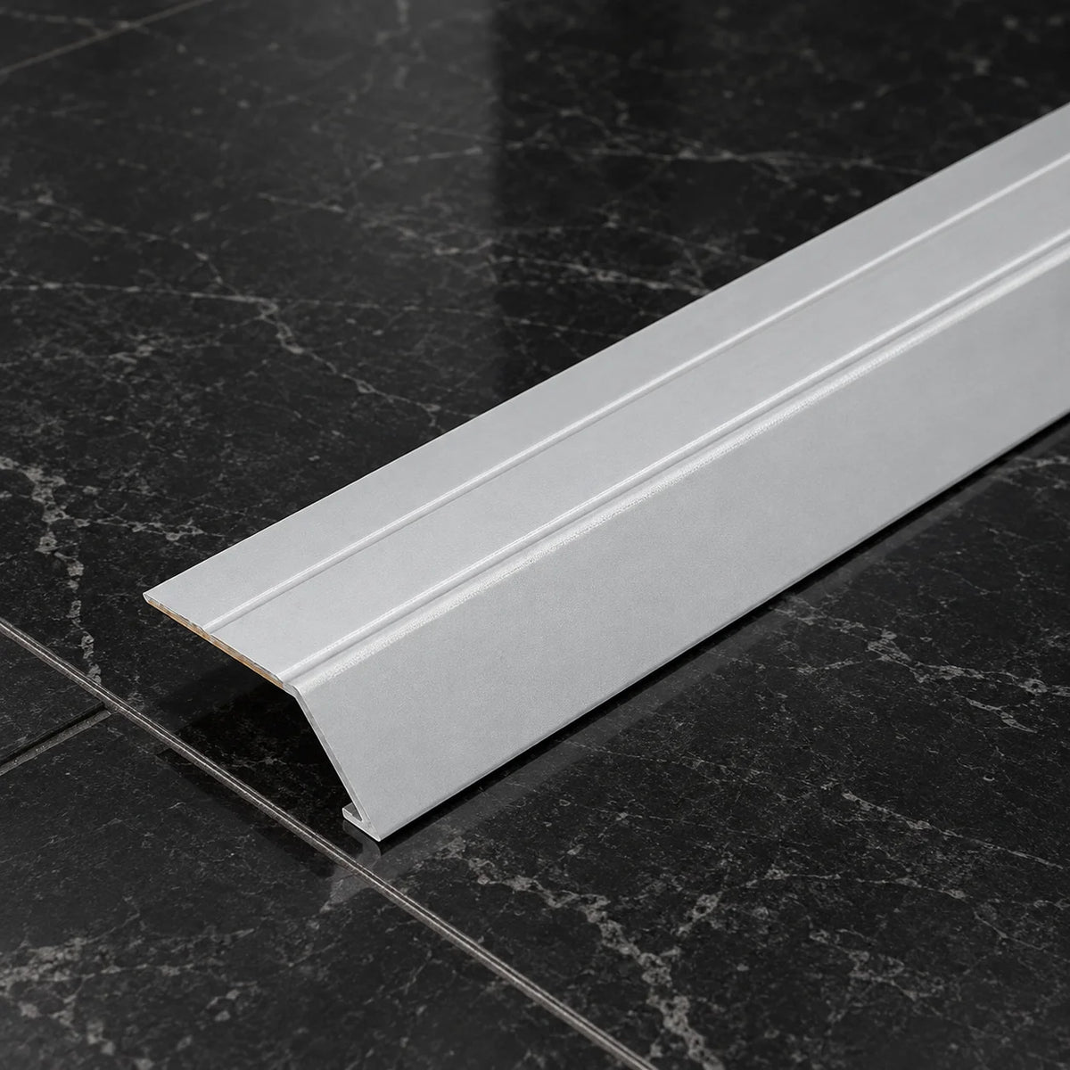 31mm Self-Adhesive Aluminium Ramp Transition Strip In Silver Color