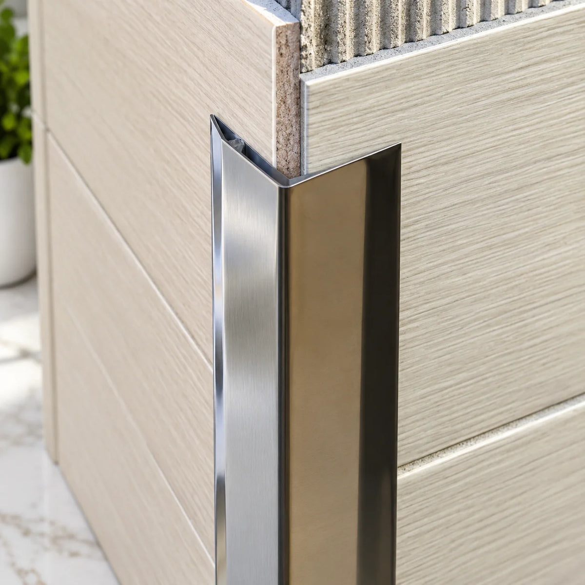 30x30mm Stainless Steel Corner Protector – 2.5m Realuse Image