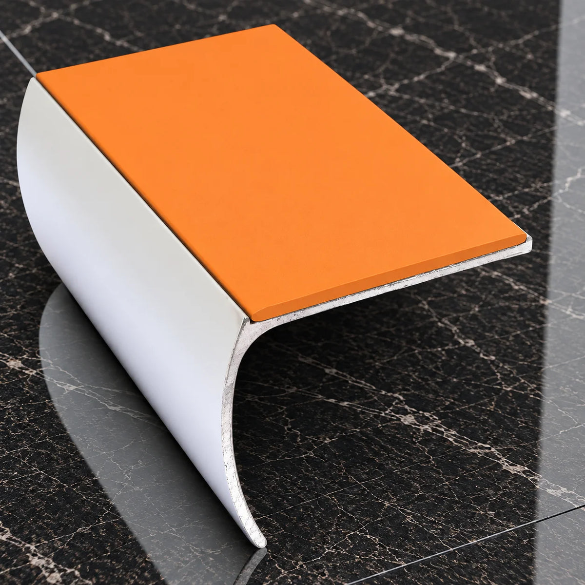 NSL03 57x40mm Aluminium Bullnose Non-Slip Stair Nosing In Tangerine Color