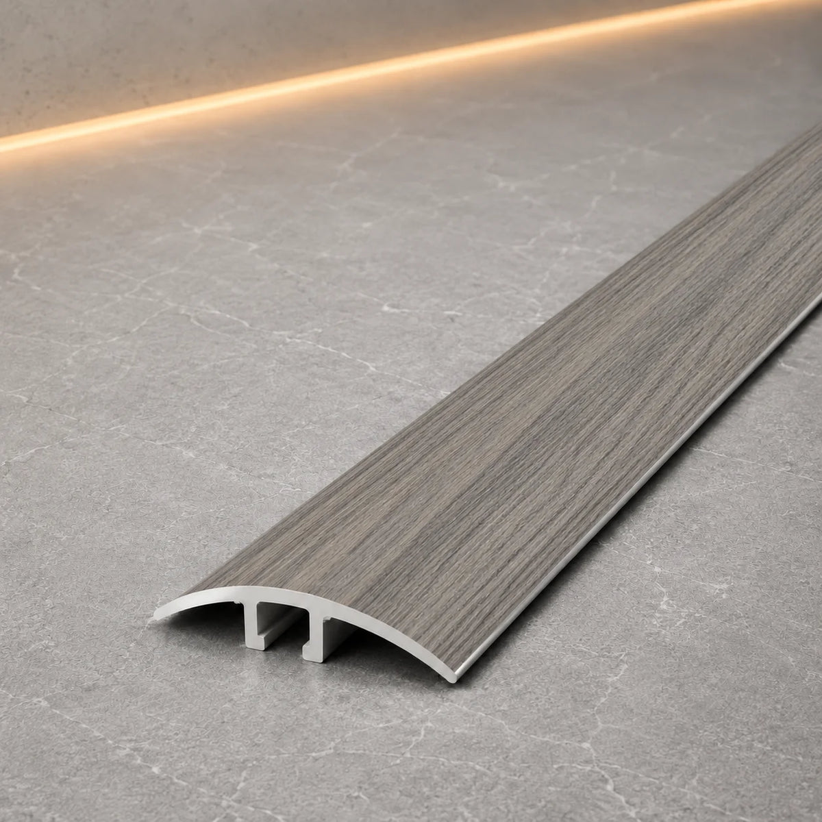 E64 40mm Pvc Wood Effect Door Threshold Strip in Verden Oak Color
