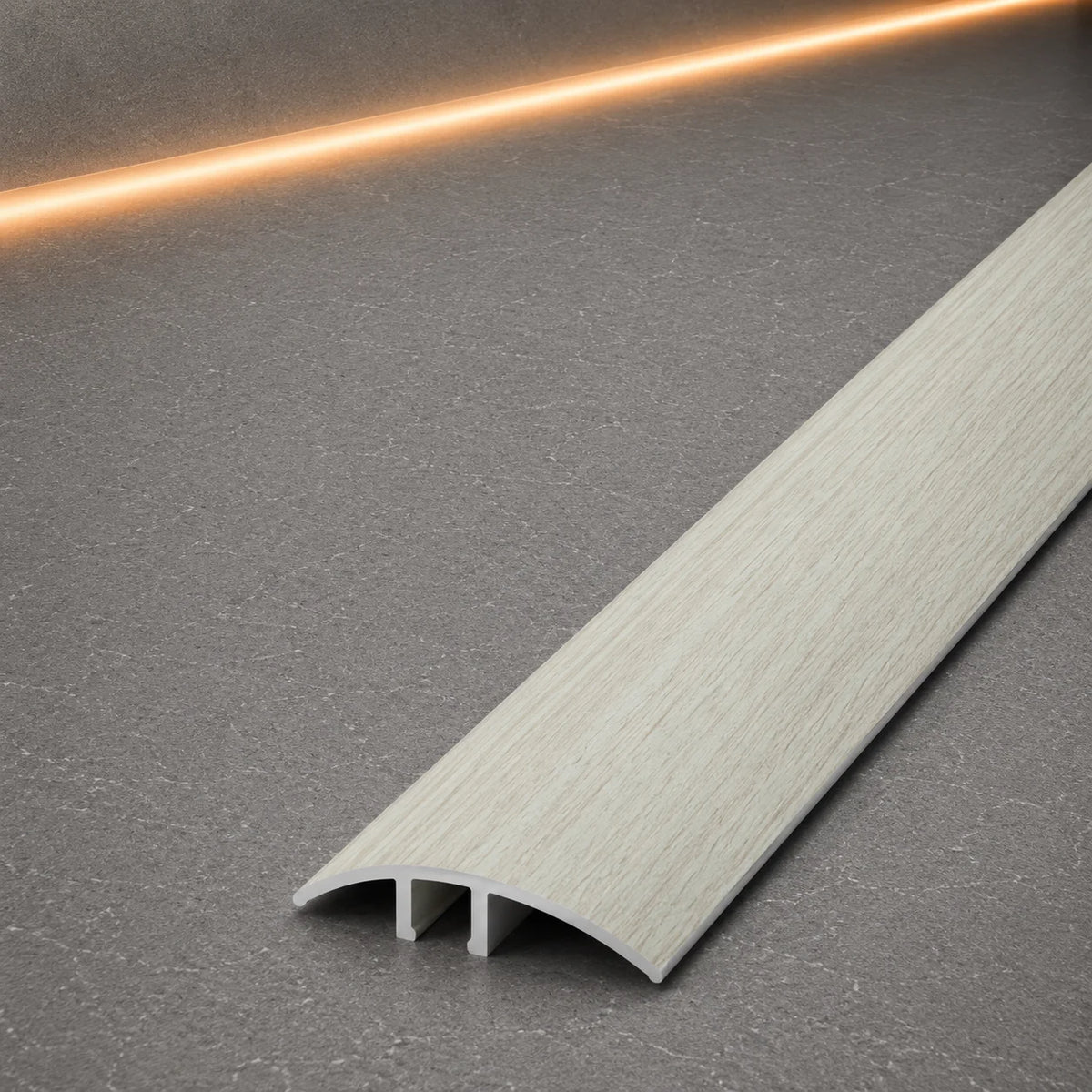 E64 40mm Pvc Wood Effect Door Threshold Strip in White Oak Color