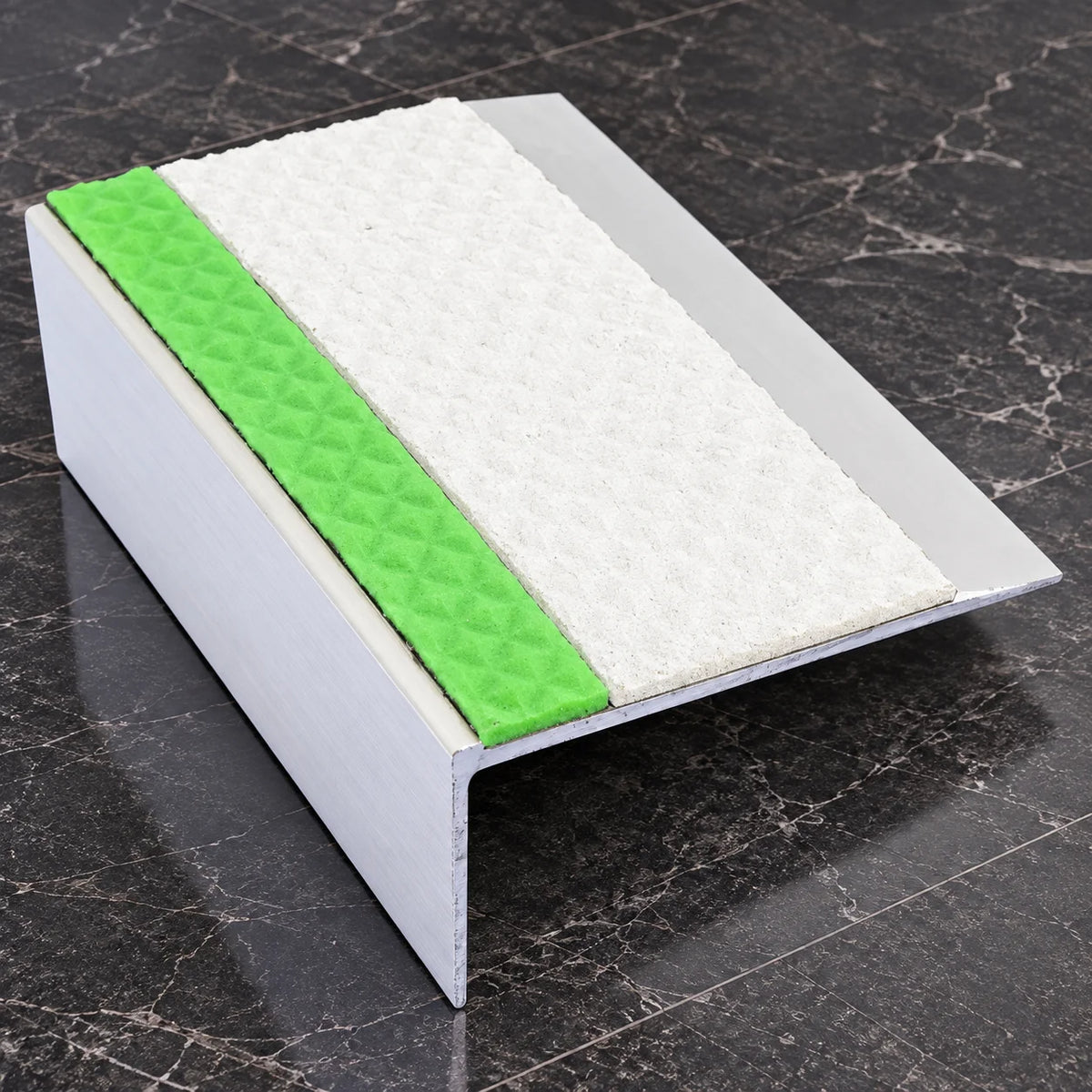 ASL15 66x32mm Tredsafe Aluminium Non-Slip Stair Nosing In White Color