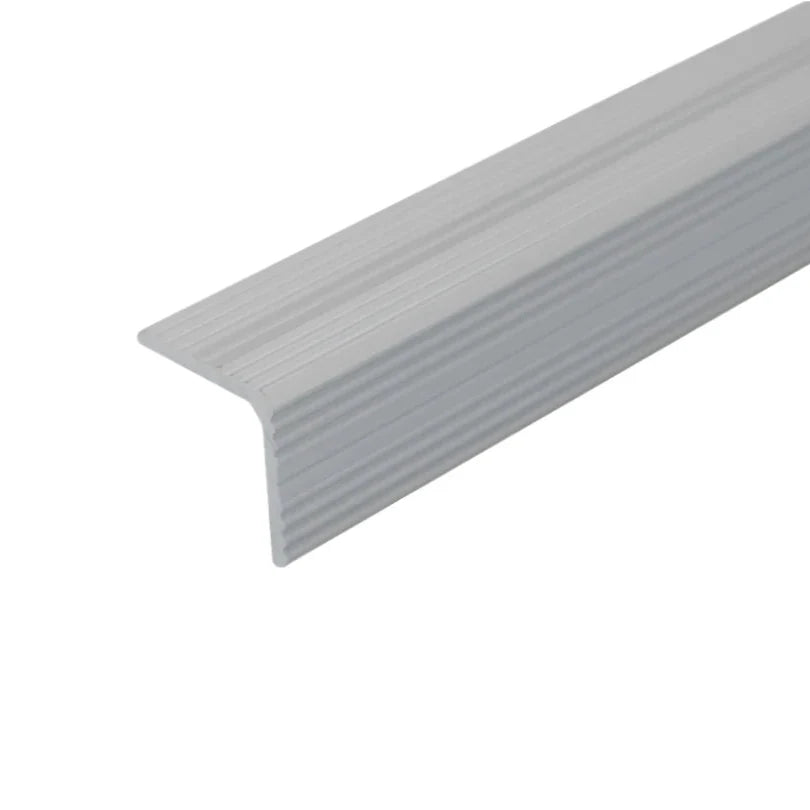 A40 25 x 25mm Cayrus Aluminium Non Slip Ribbed Treads in silver color